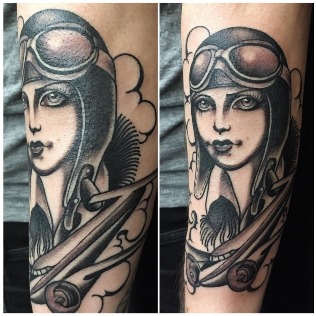 Full Circle Tattoo