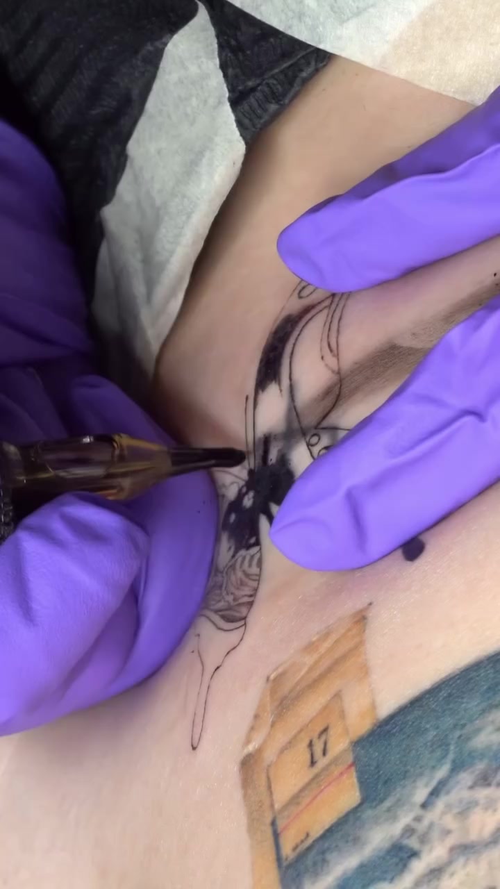 tattooist_toma