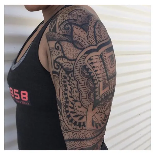 Full Circle Tattoo