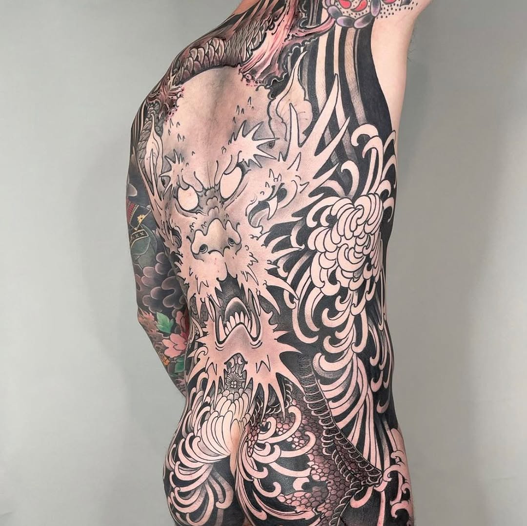 Full Circle Tattoo