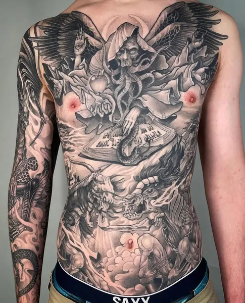 Full Circle Tattoo