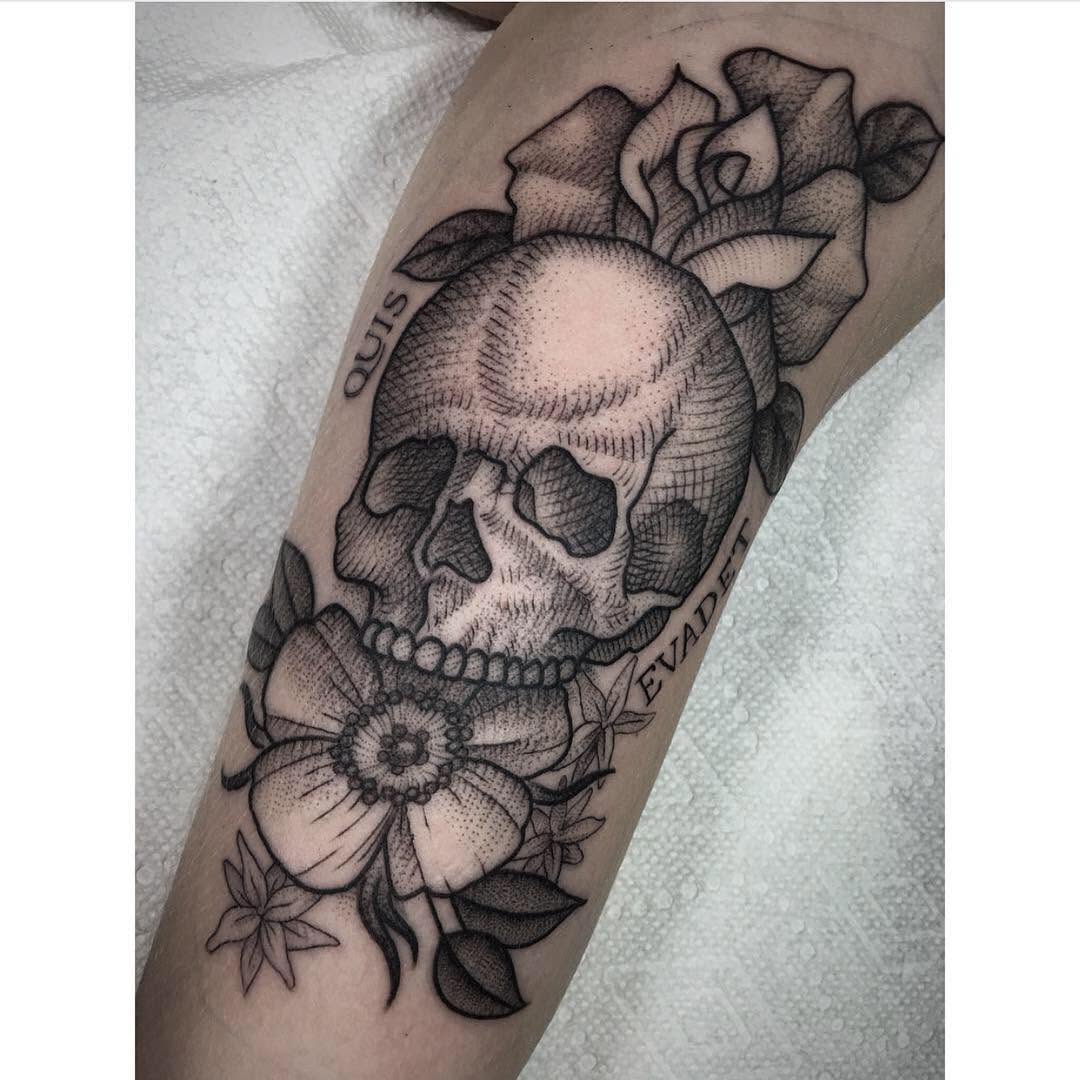 Full Circle Tattoo