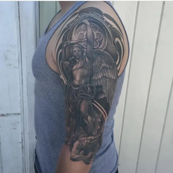 Full Circle Tattoo