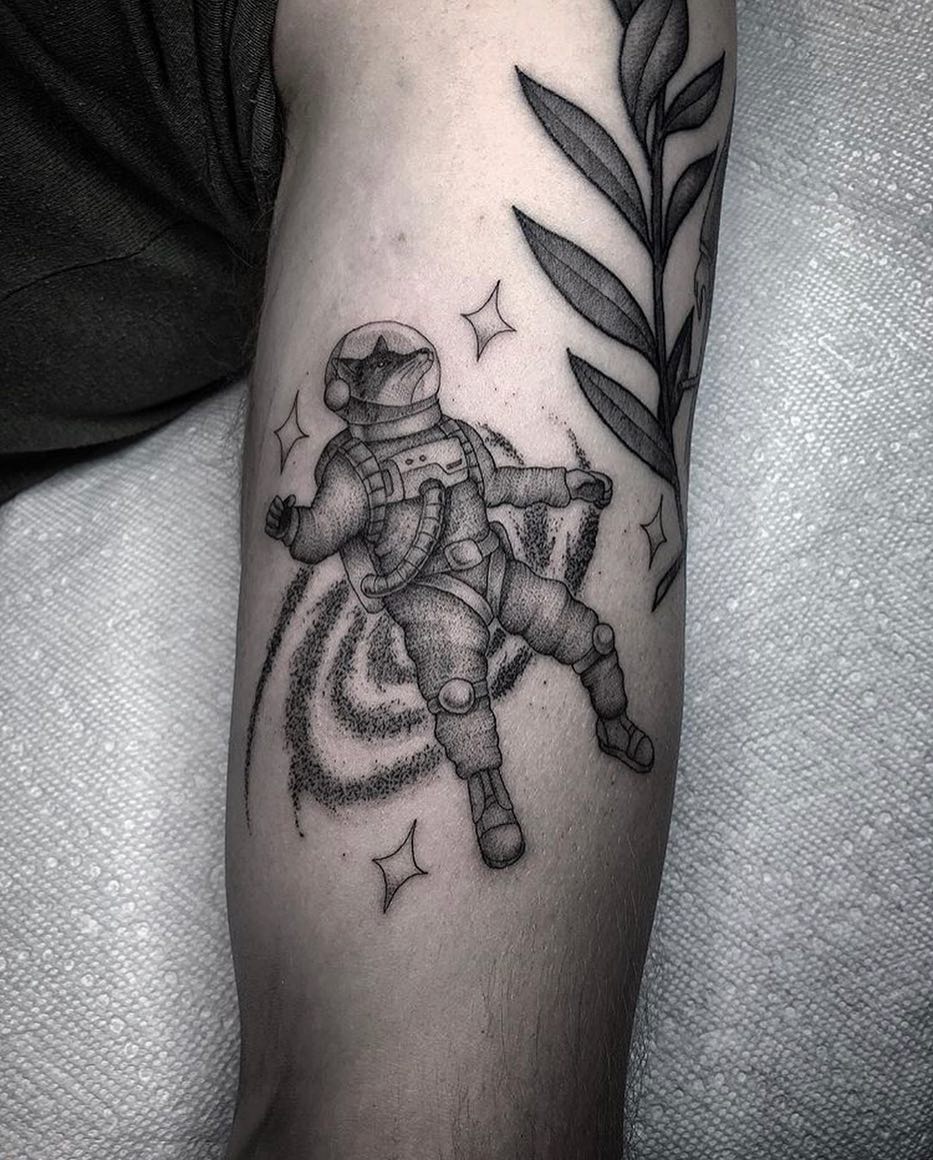 Full Circle Tattoo