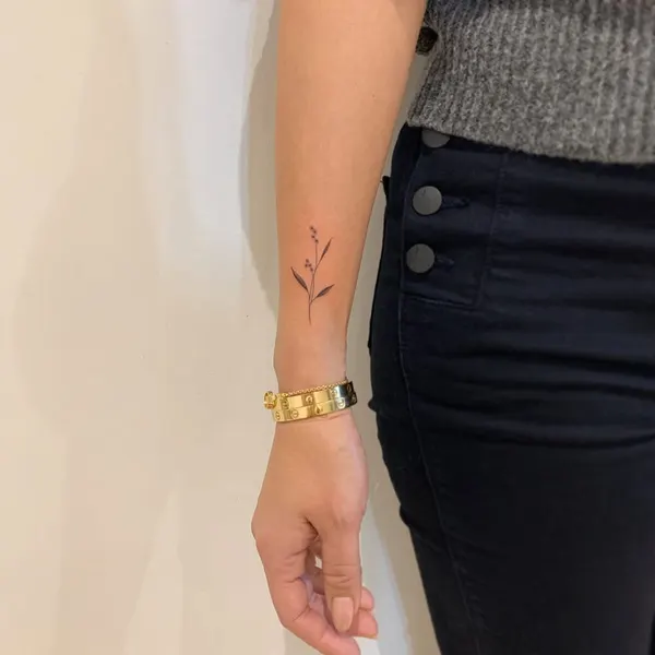 Flower, Lettering