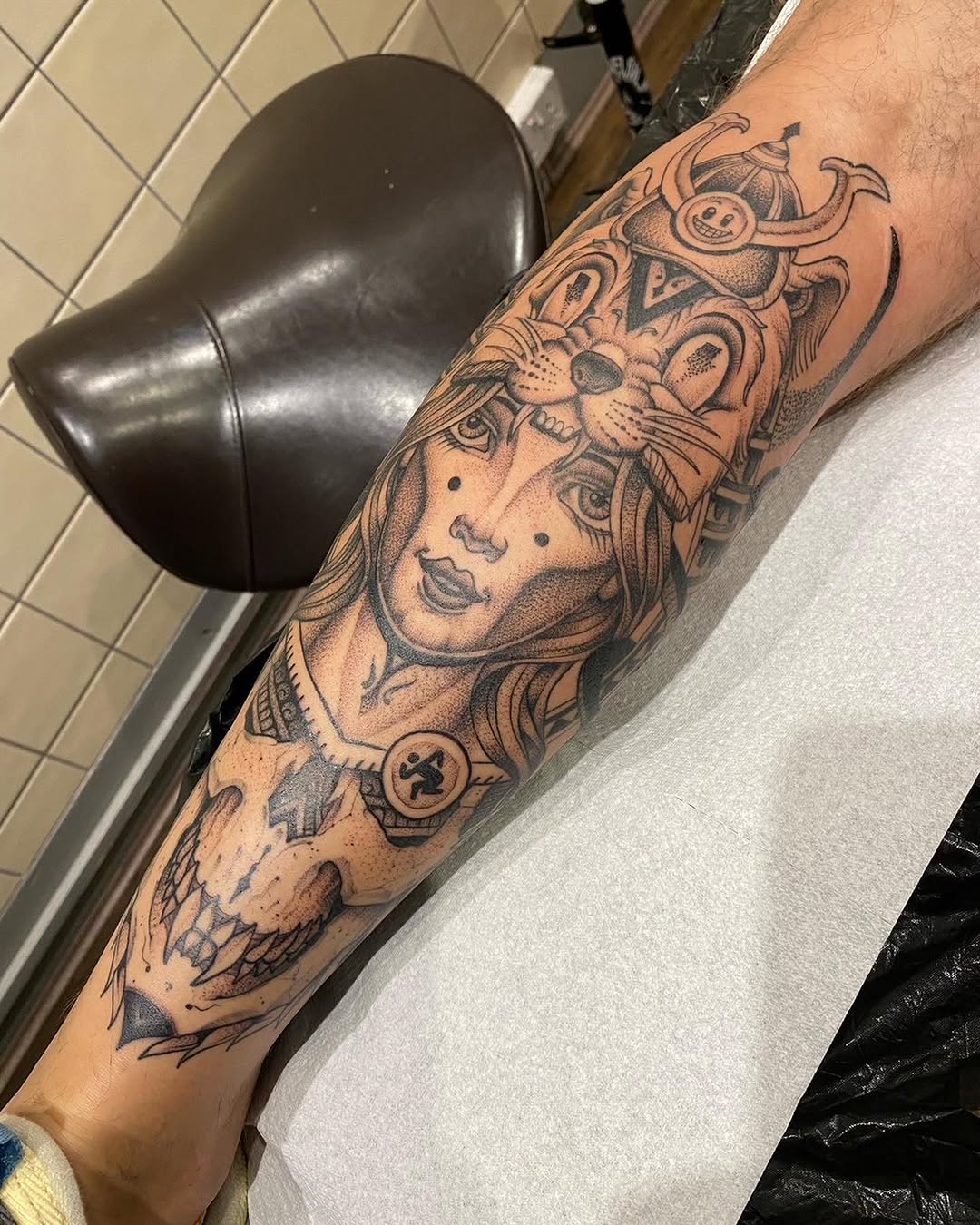 Full Circle Tattoo