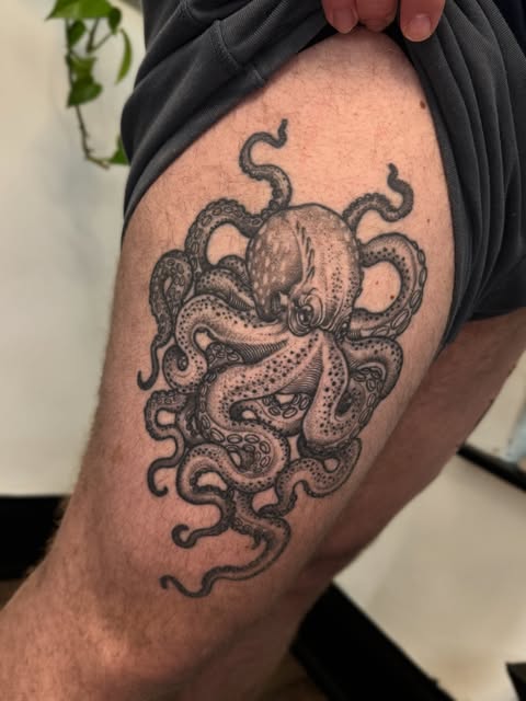 lozzybonestattoo