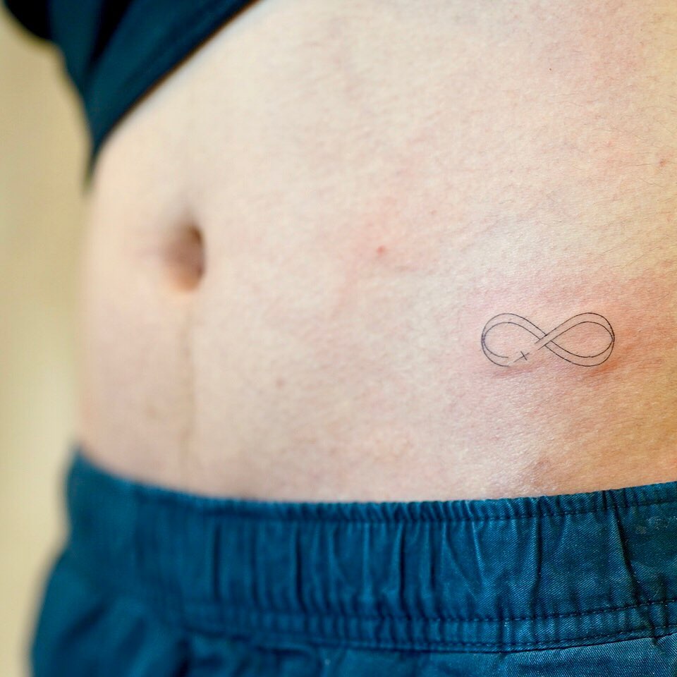 tattooist_arar