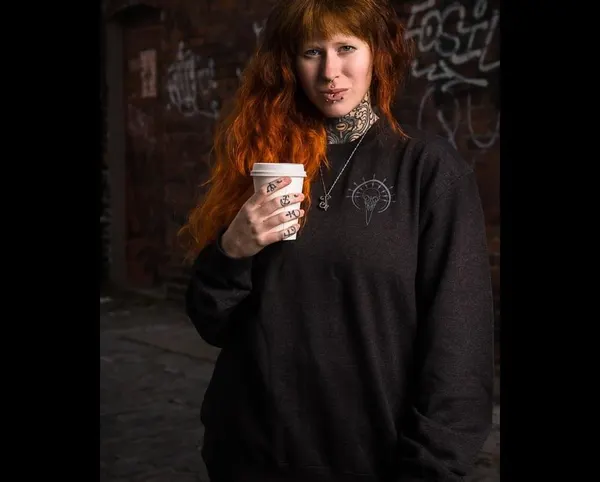 elliejoliv
