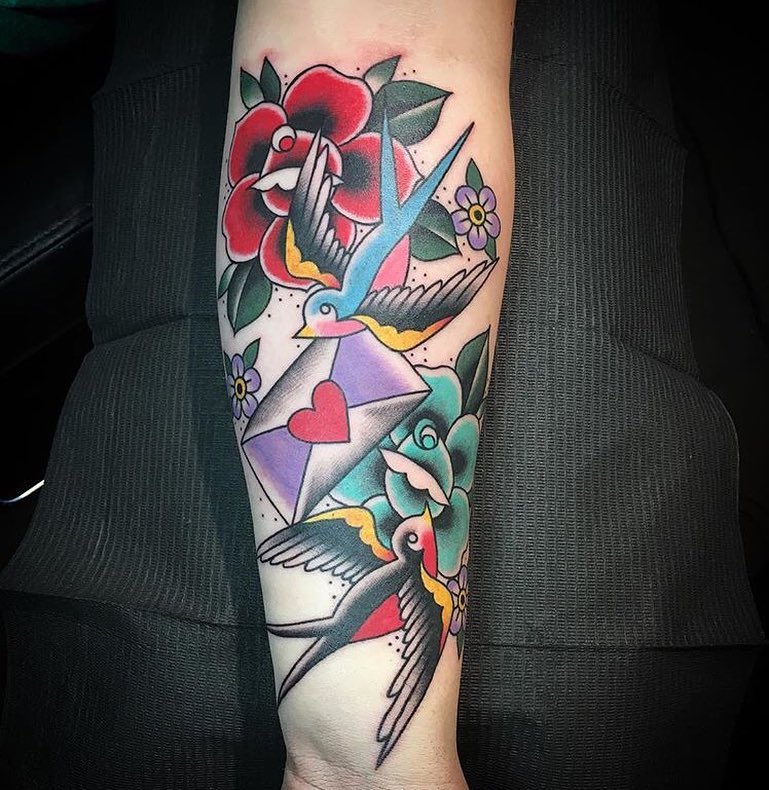Full Circle Tattoo