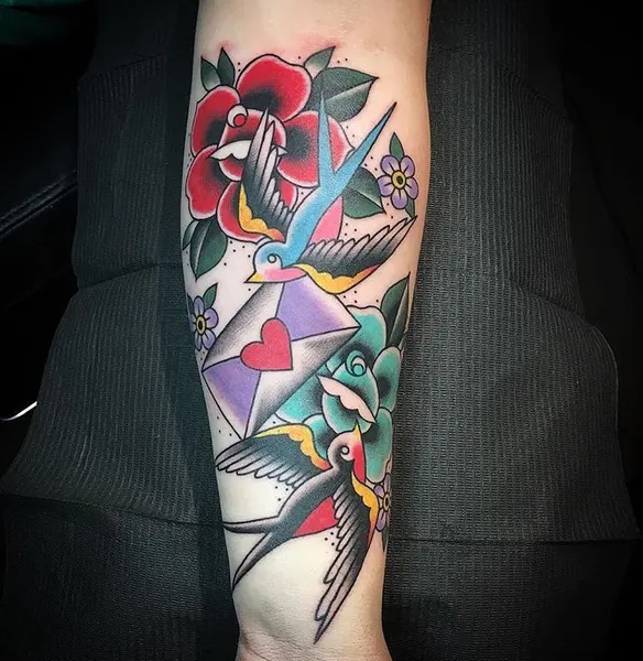 Full Circle Tattoo