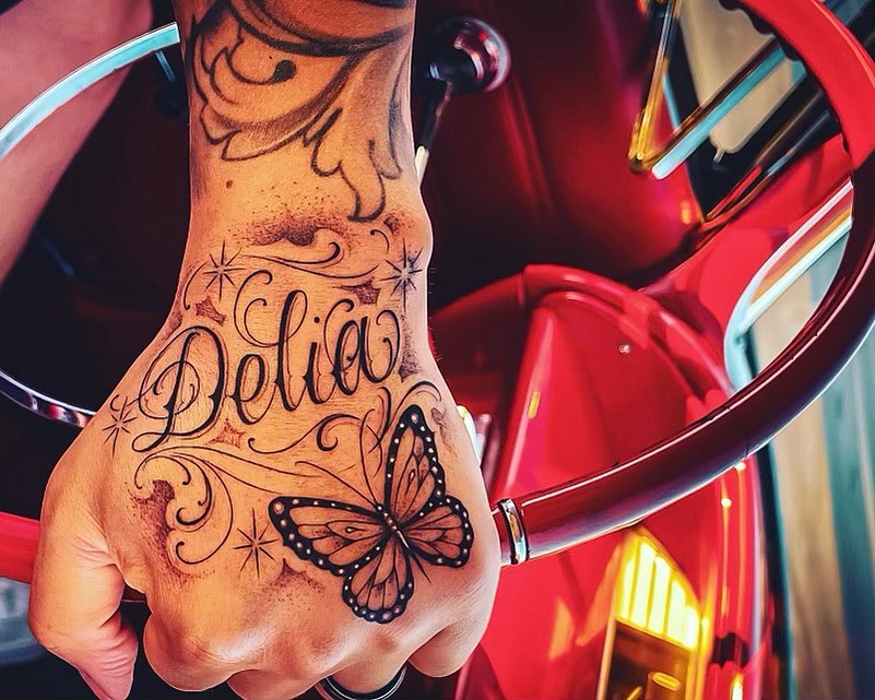 Lettering