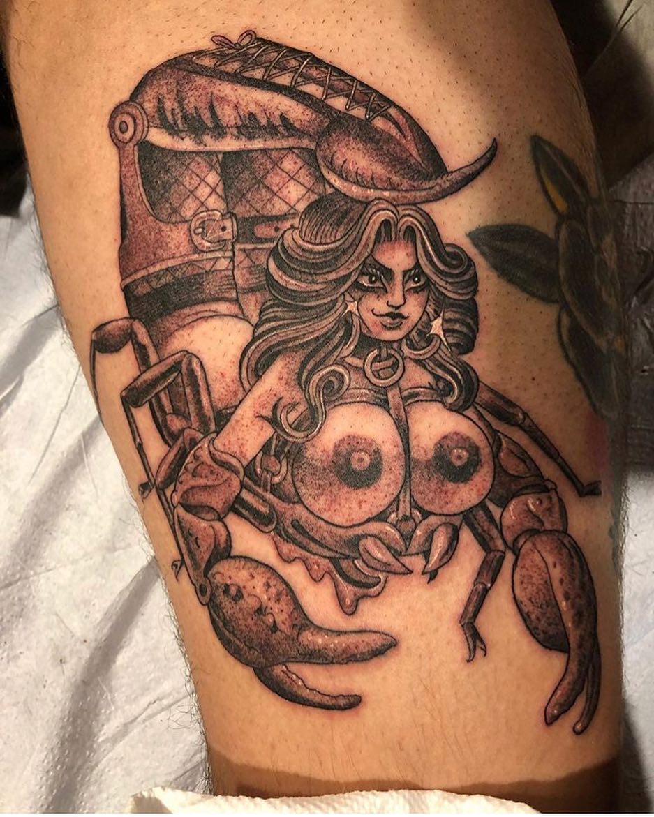 Full Circle Tattoo