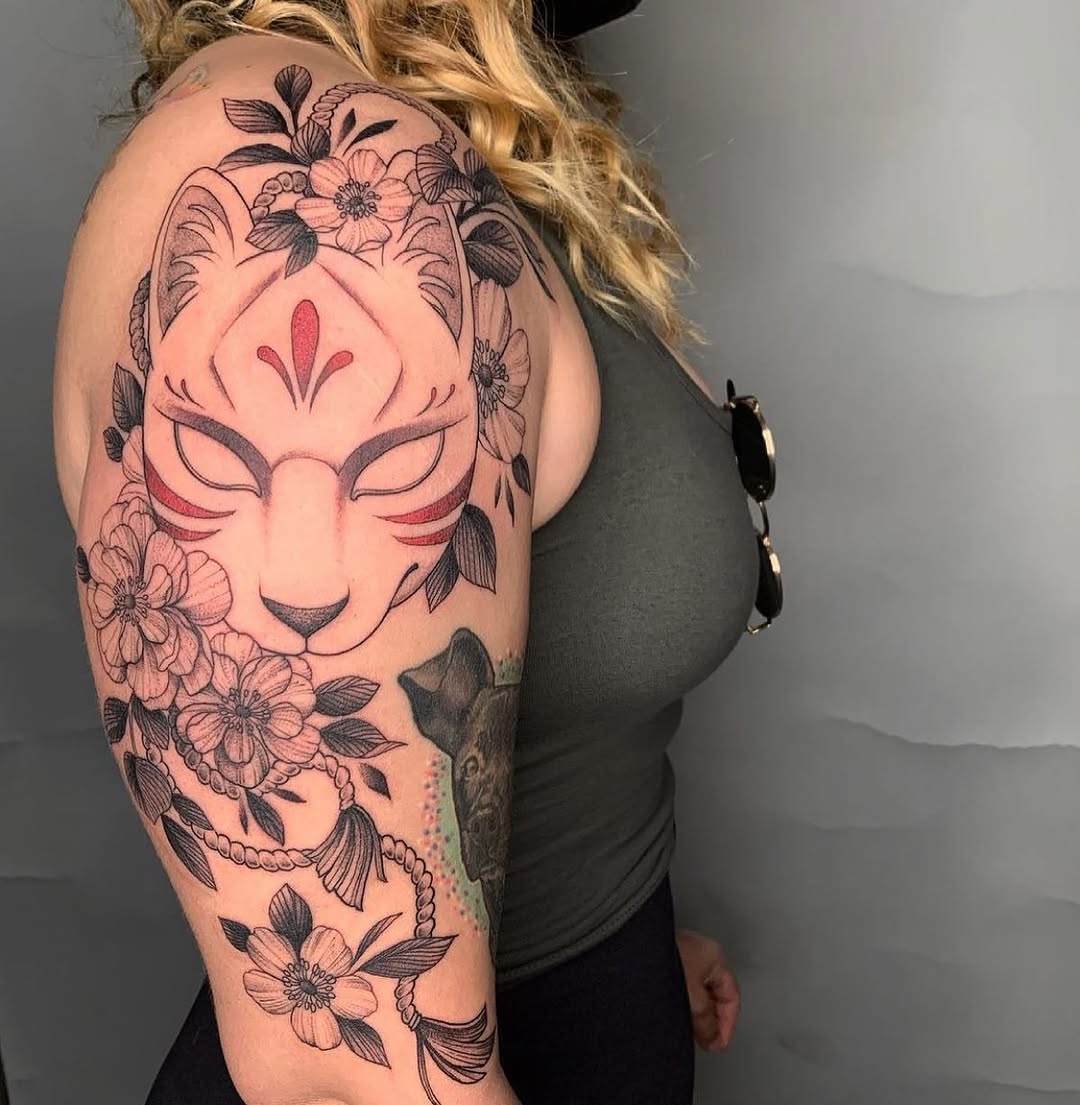 Full Circle Tattoo