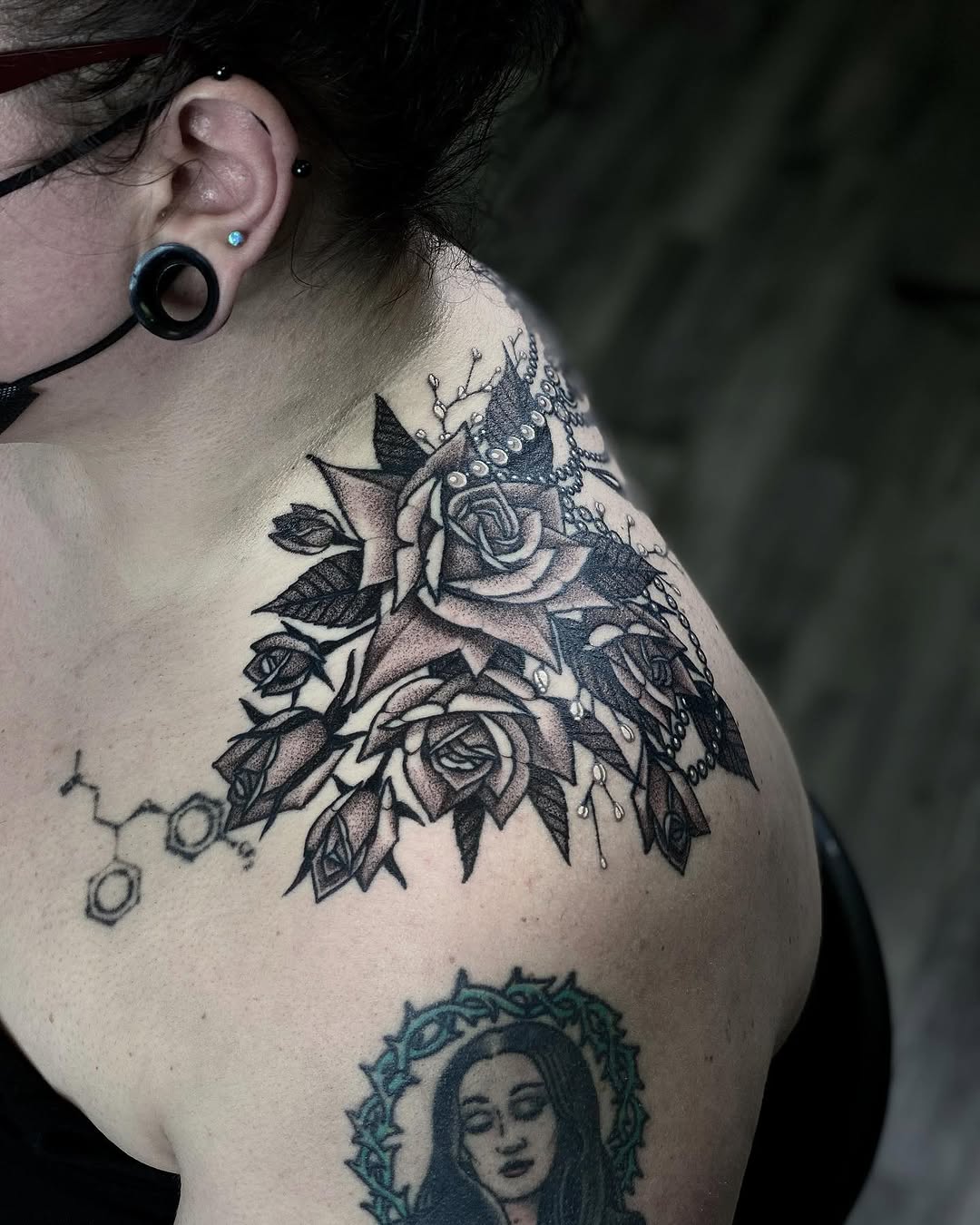 black_casket