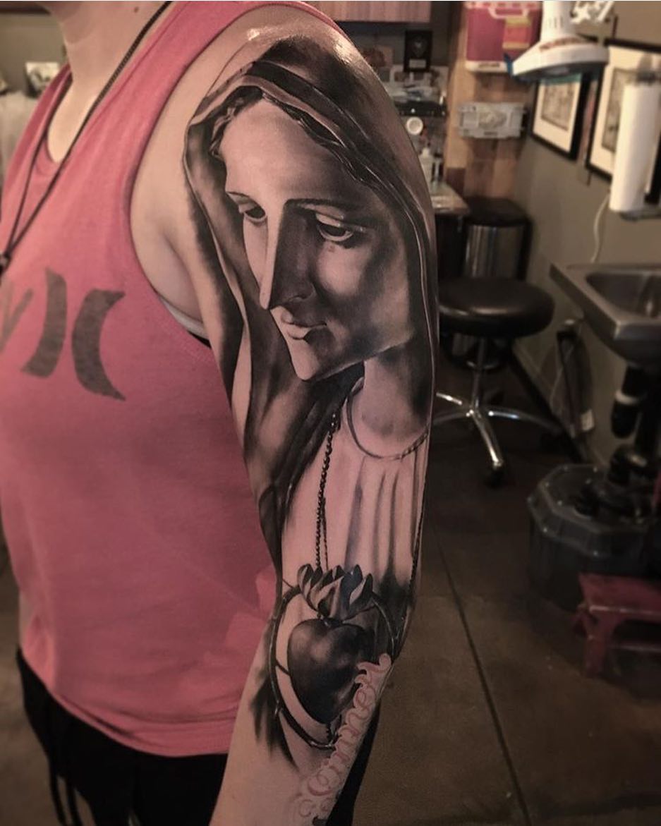 Full Circle Tattoo