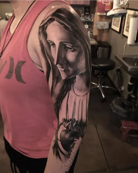 Full Circle Tattoo