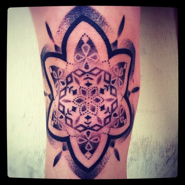 Full Circle Tattoo