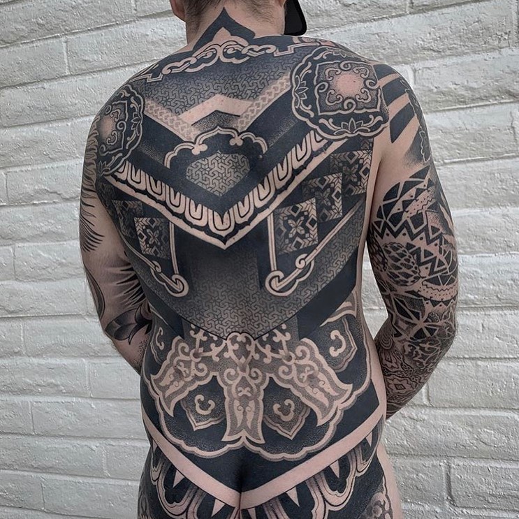 Full Circle Tattoo