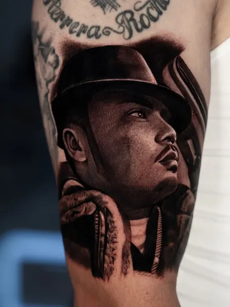 Robert Pho