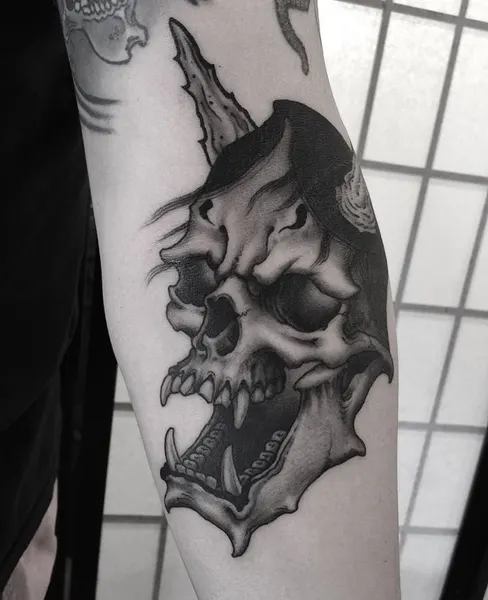 Full Circle Tattoo