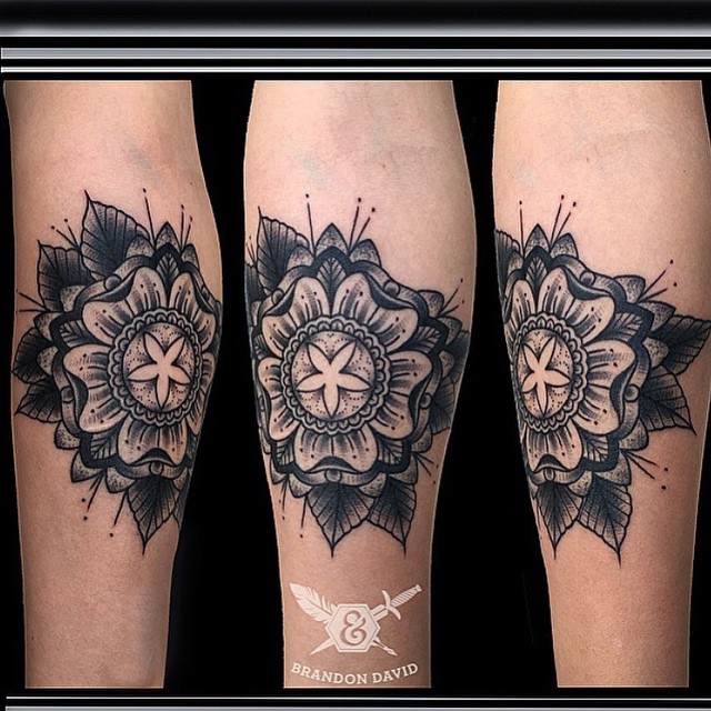 Ink and Dagger Tattoo