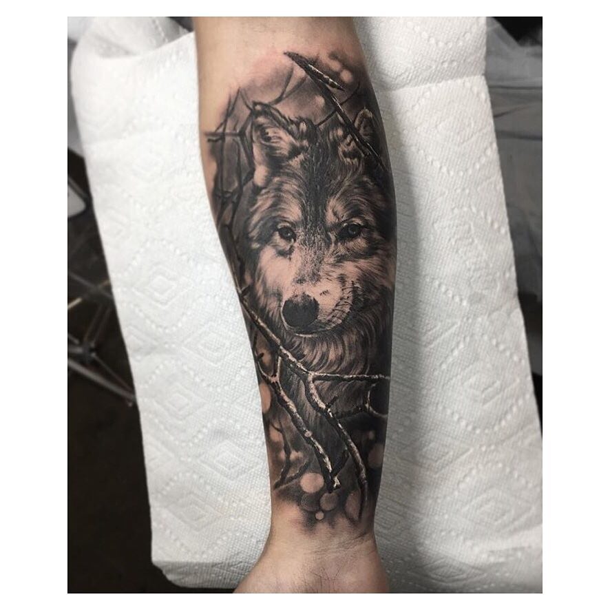 Full Circle Tattoo