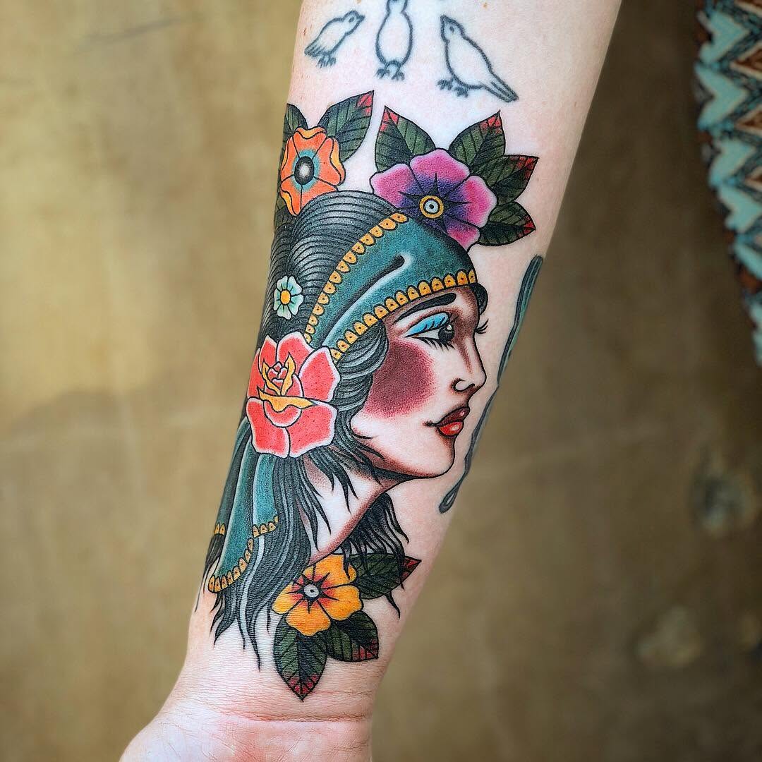 Full Circle Tattoo