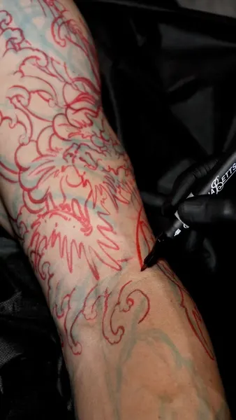 Full Circle Tattoo