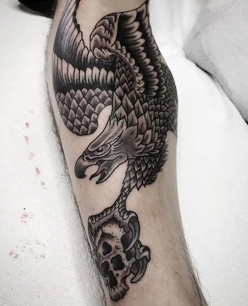 Full Circle Tattoo