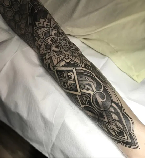 laurajadetattoos