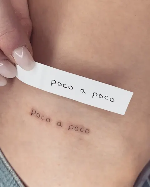 Mini, Lettering