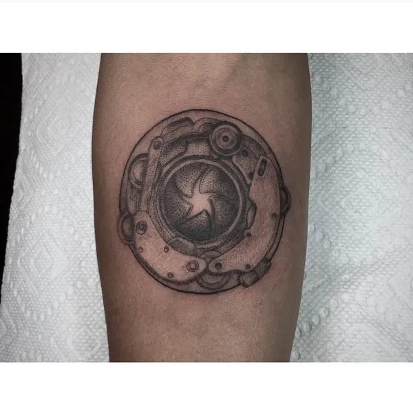 Full Circle Tattoo