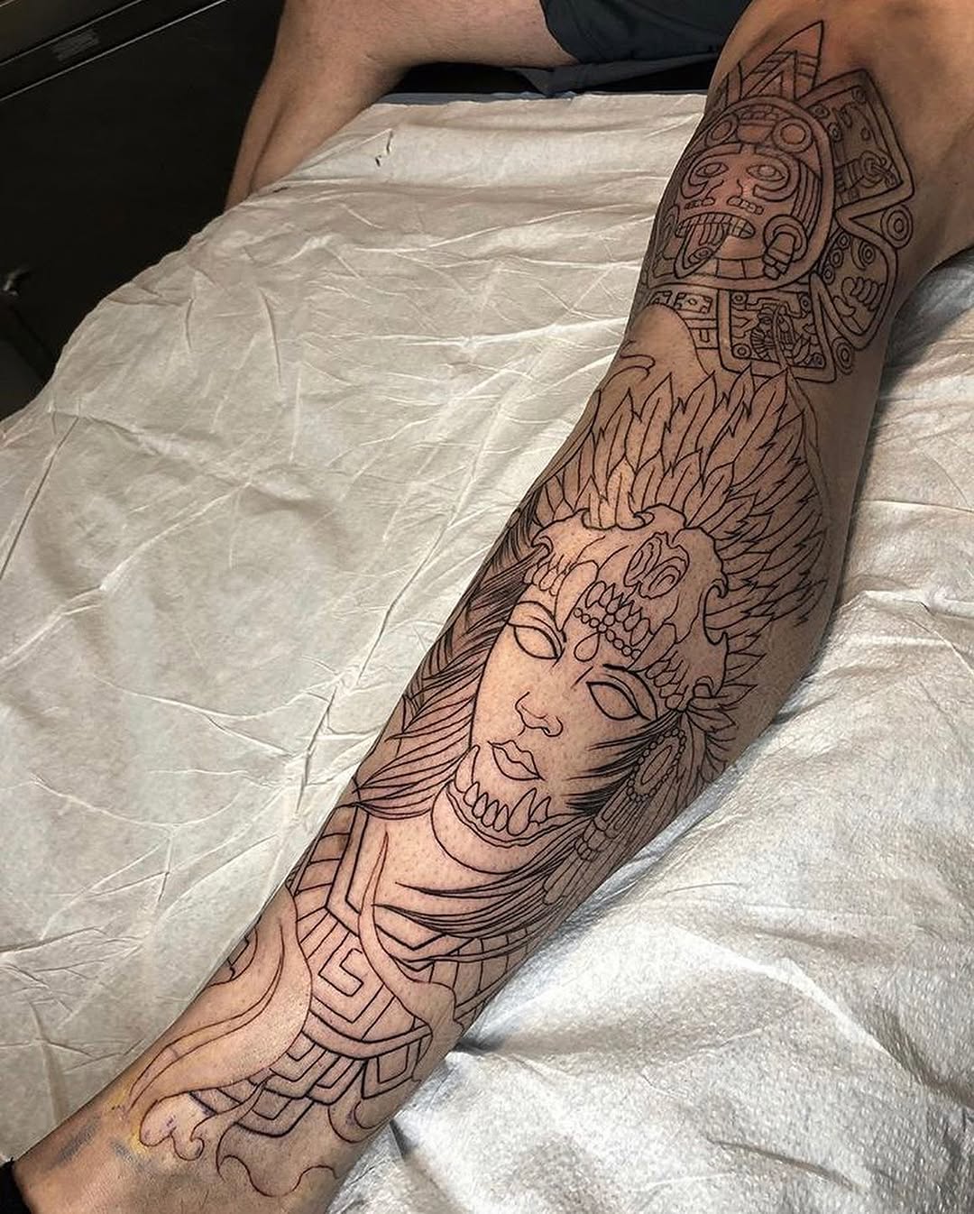 Full Circle Tattoo