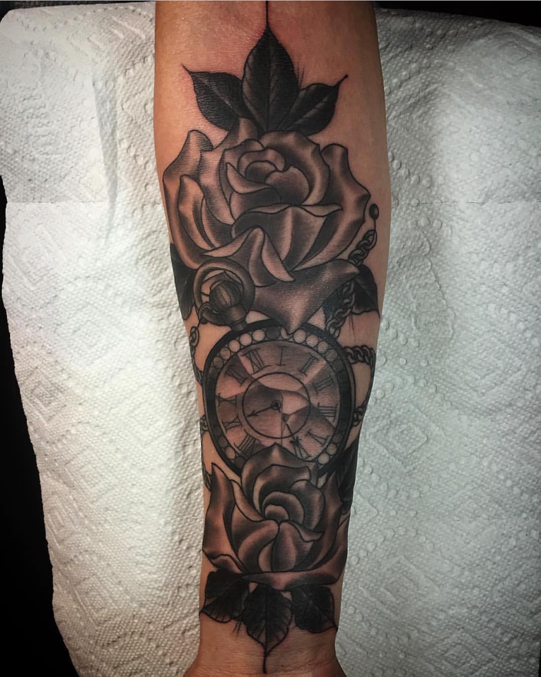 Full Circle Tattoo
