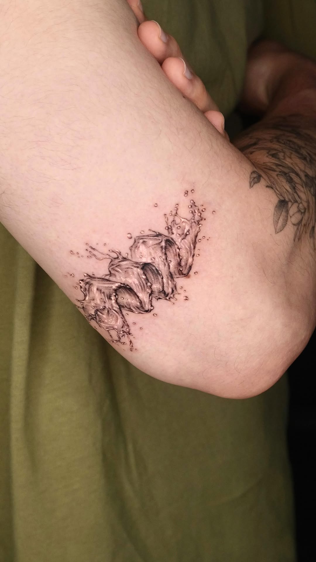 40.tatt