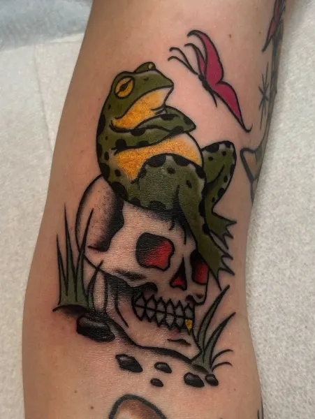 lindseebeetattoo
