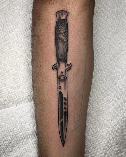 Full Circle Tattoo