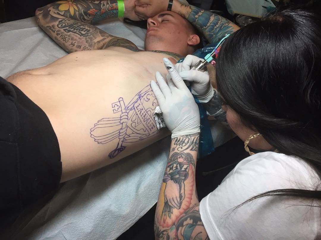 Full Circle Tattoo