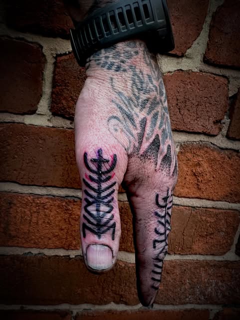 deryntwelvetattoo