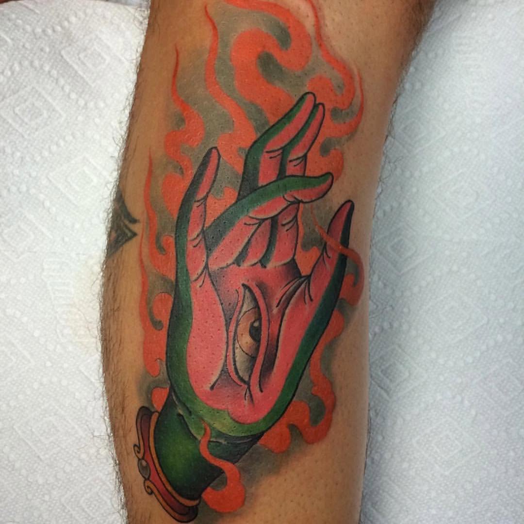 Full Circle Tattoo
