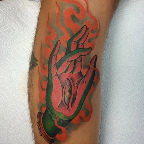 Full Circle Tattoo