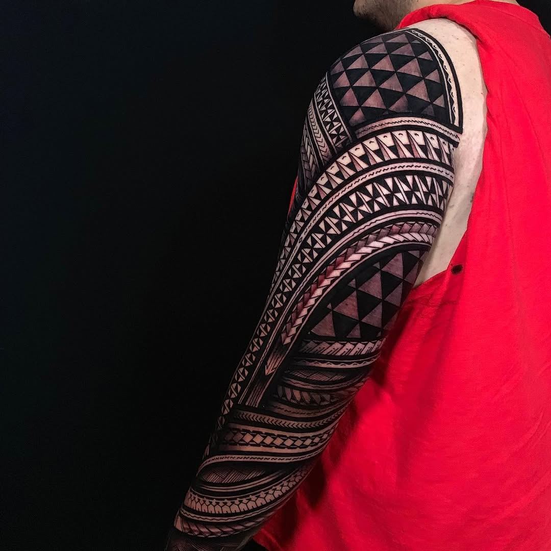 Ink and Dagger Tattoo