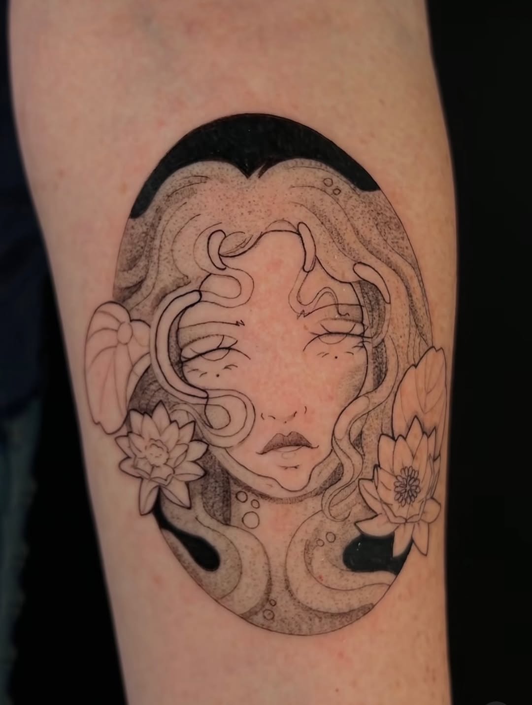 Full Circle Tattoo