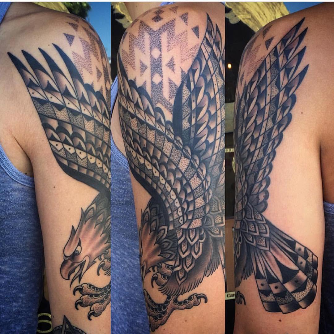 Full Circle Tattoo