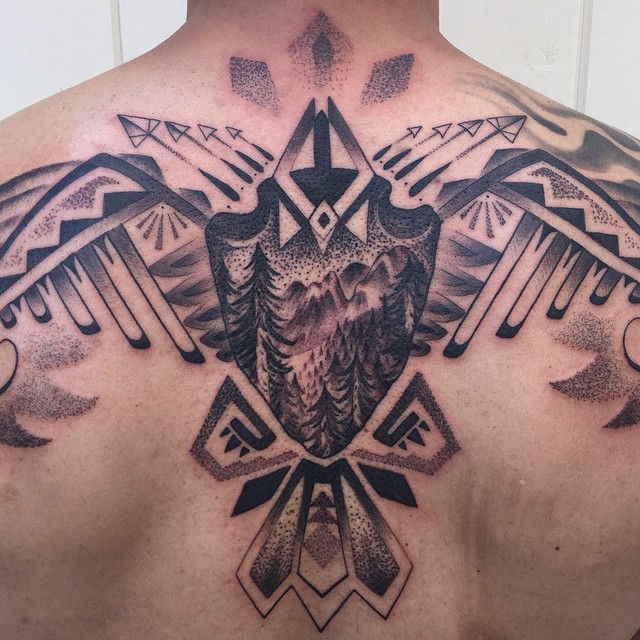 Full Circle Tattoo