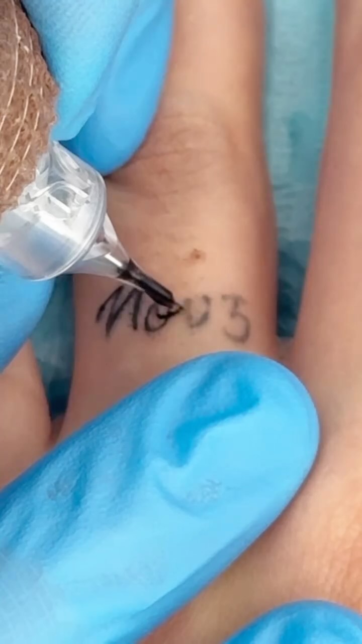 tattooist_arar