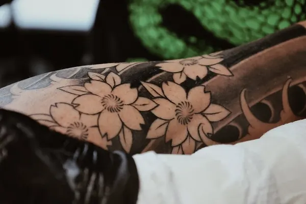 Full Circle Tattoo