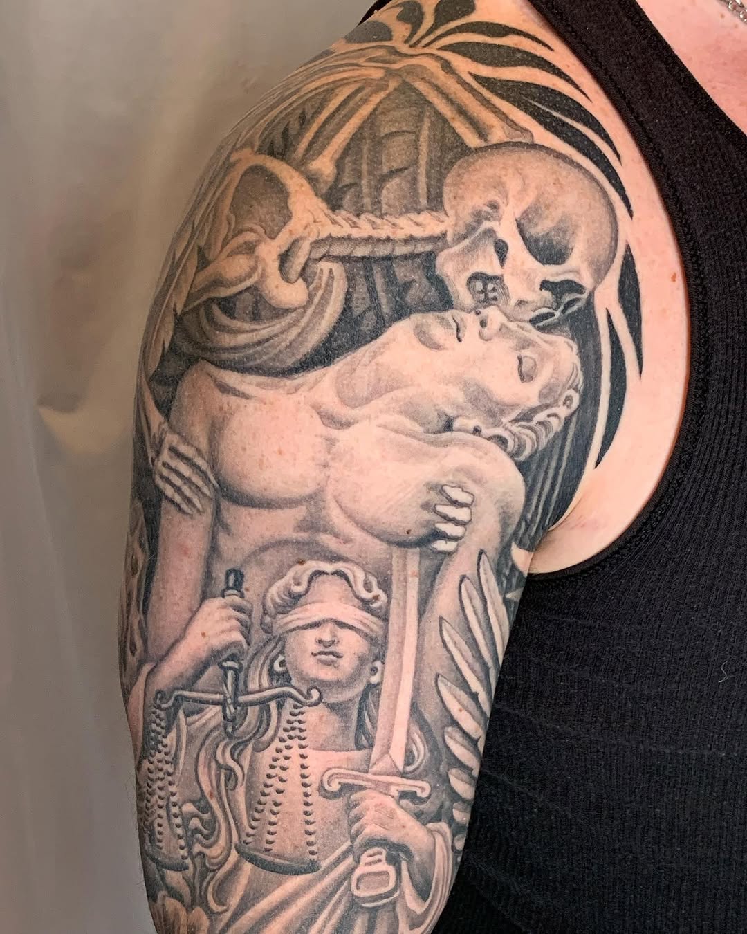 Ink and Dagger Tattoo