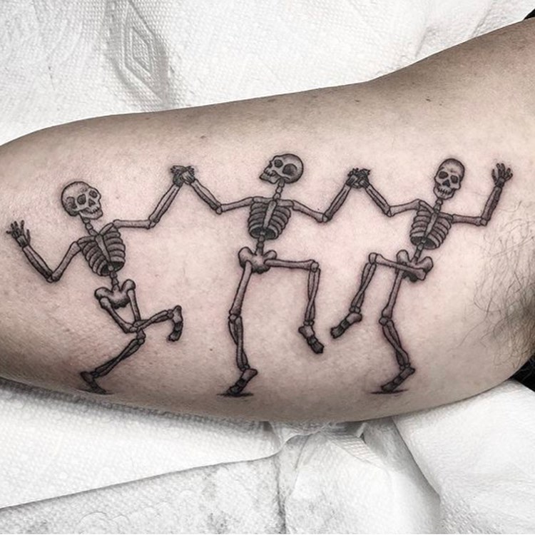 Full Circle Tattoo